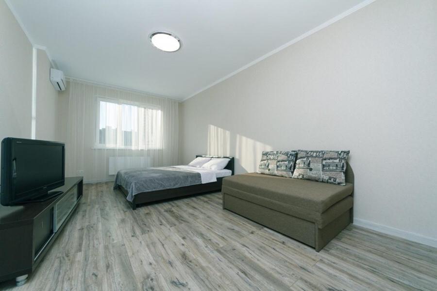 Apartamento Драгоманова 38А 2Й Поверх Kiev Exterior foto